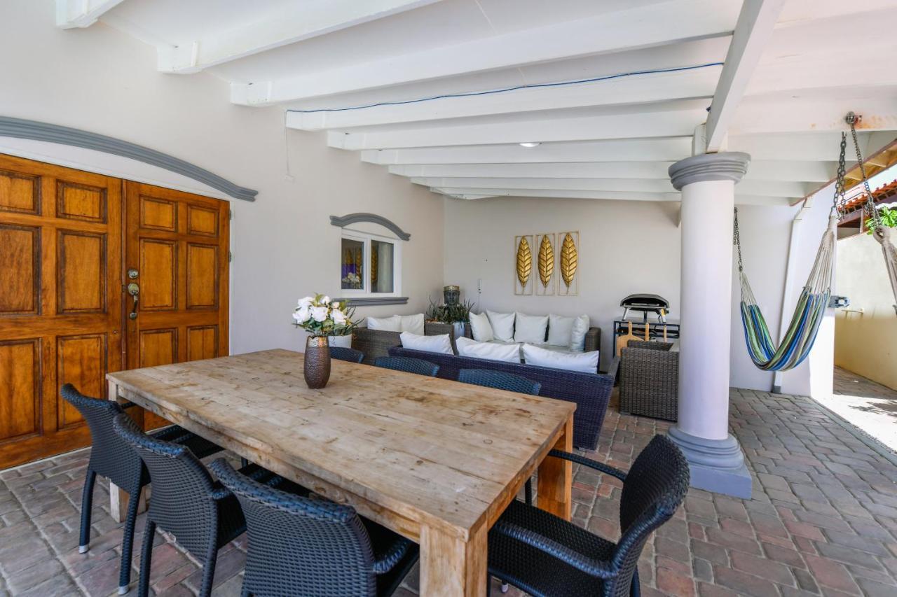 Villa Swiss Paradise With Private Pool パームビーチ エクステリア 写真