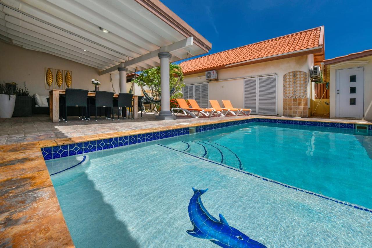 Villa Swiss Paradise With Private Pool パームビーチ エクステリア 写真