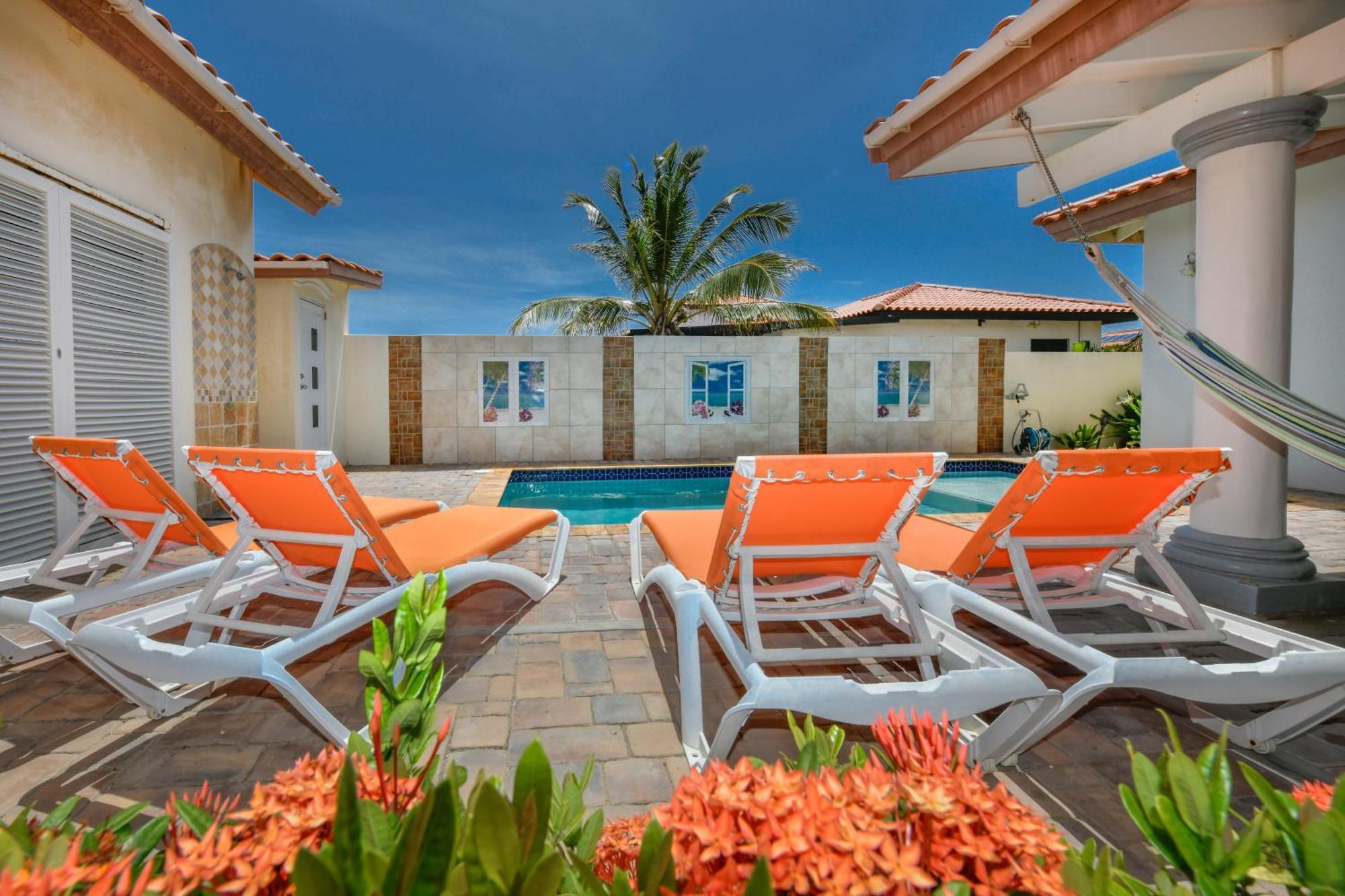 Villa Swiss Paradise With Private Pool パームビーチ エクステリア 写真