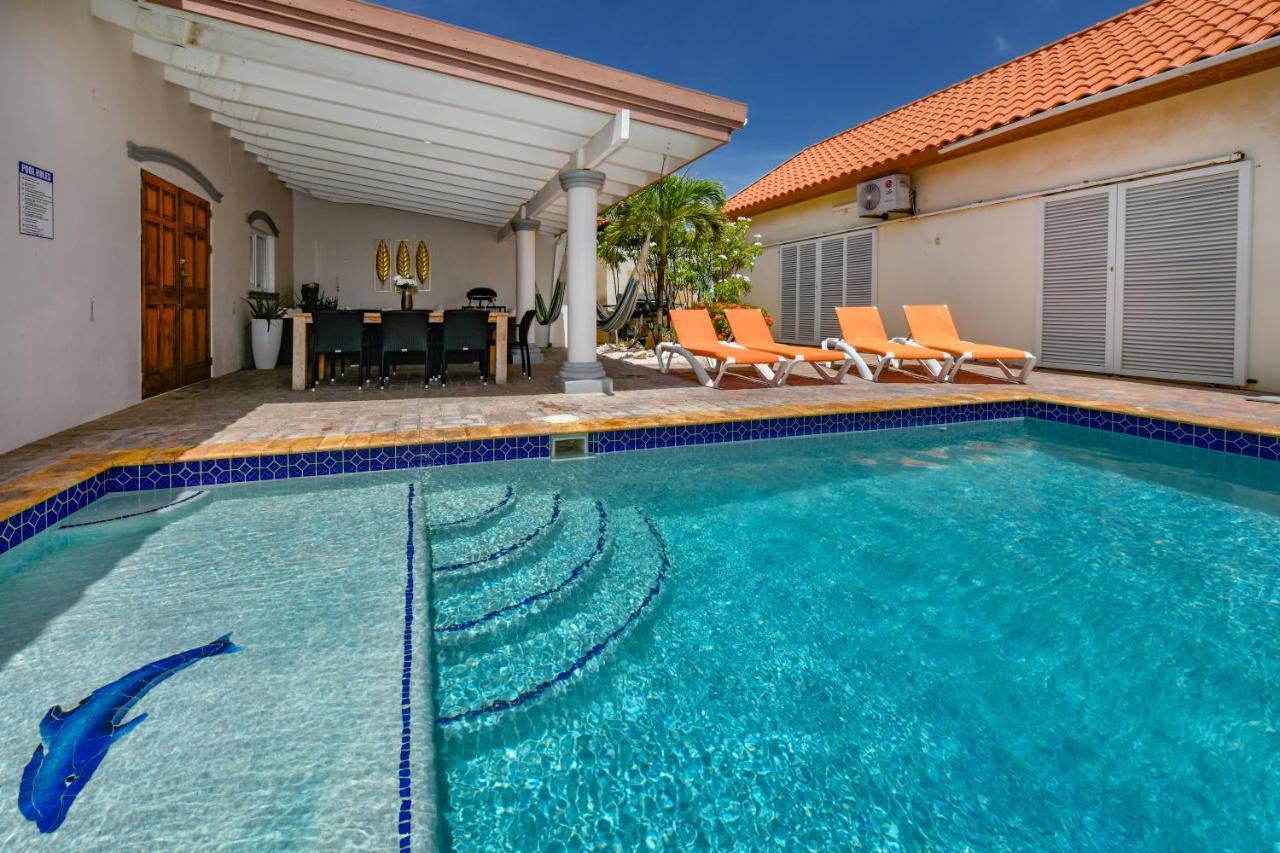 Villa Swiss Paradise With Private Pool パームビーチ エクステリア 写真
