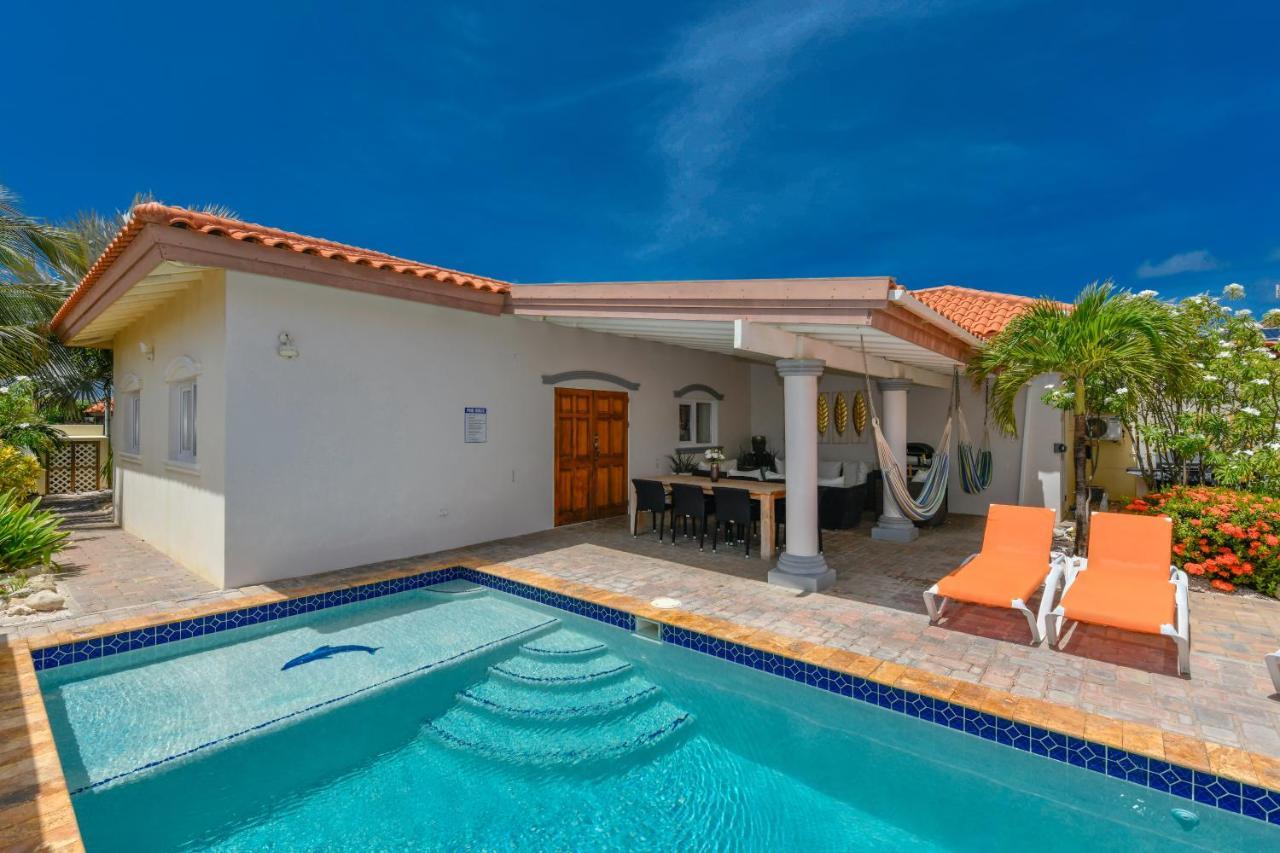 Villa Swiss Paradise With Private Pool パームビーチ エクステリア 写真