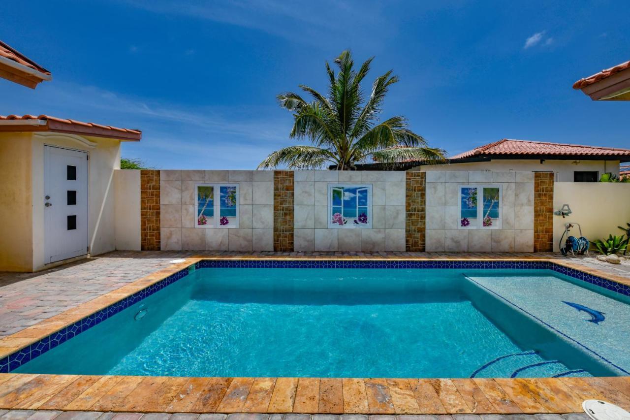 Villa Swiss Paradise With Private Pool パームビーチ エクステリア 写真