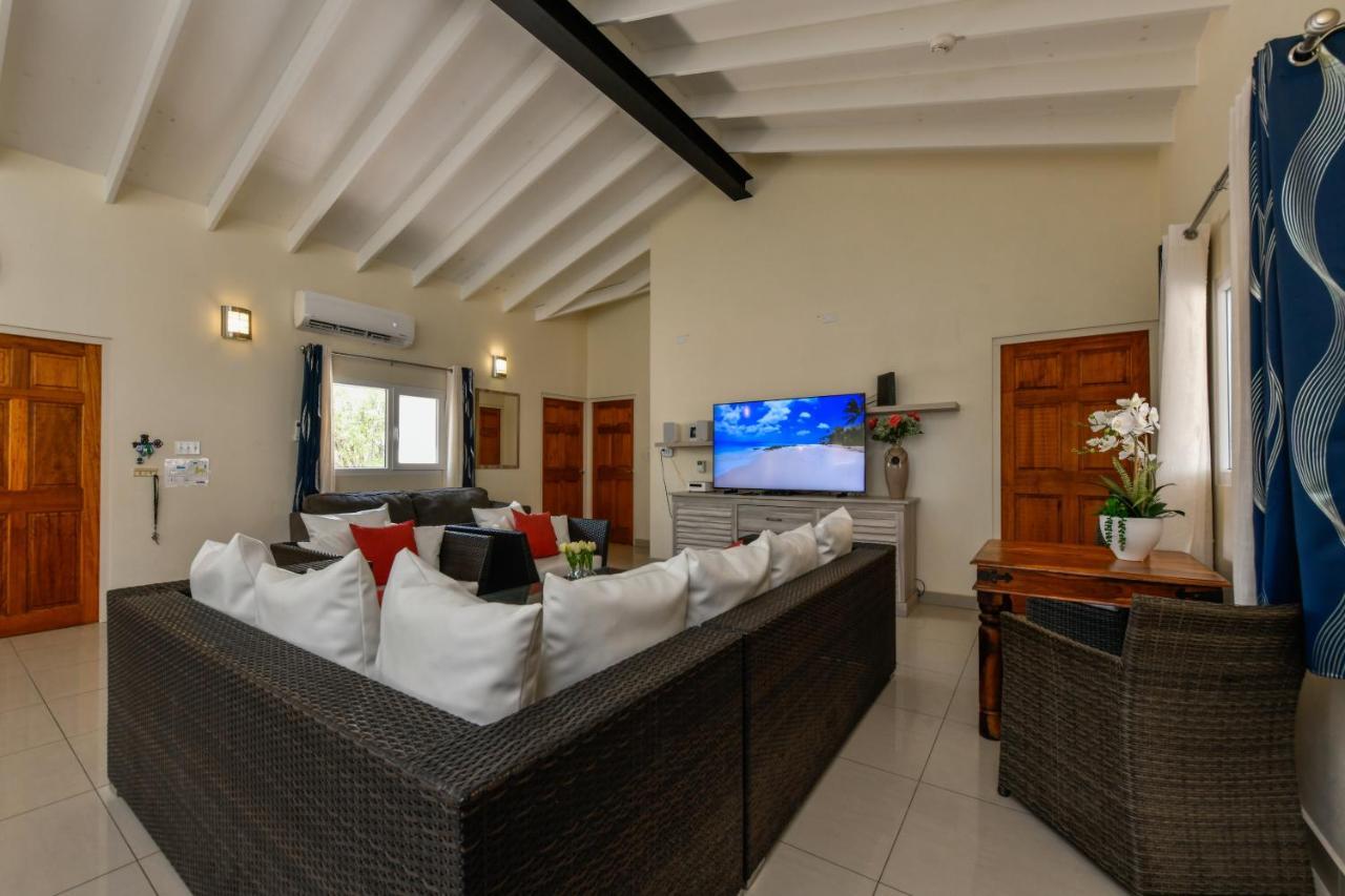 Villa Swiss Paradise With Private Pool パームビーチ エクステリア 写真