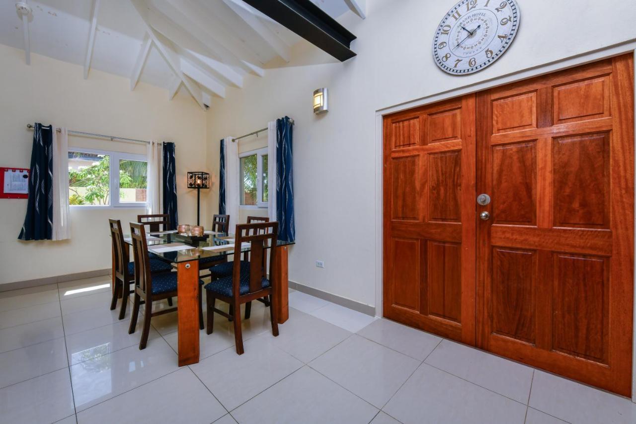 Villa Swiss Paradise With Private Pool パームビーチ エクステリア 写真