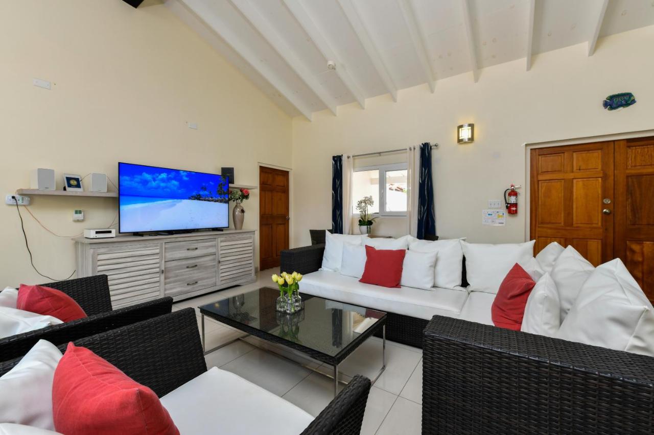 Villa Swiss Paradise With Private Pool パームビーチ エクステリア 写真